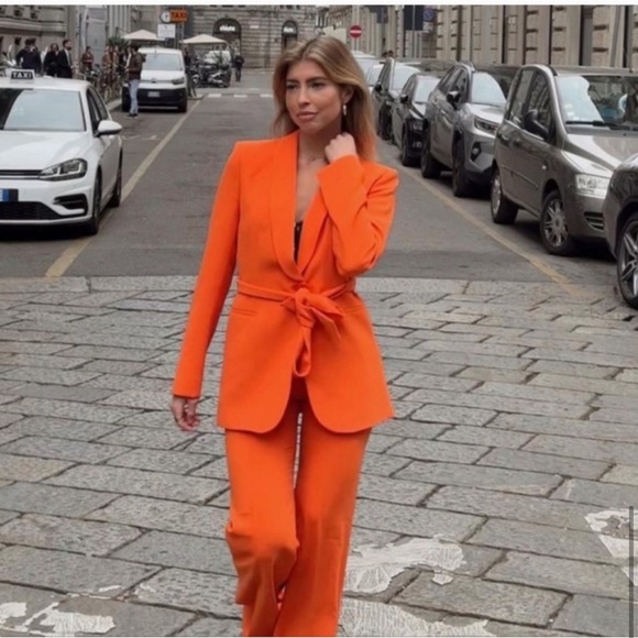 ZARA 2 PIECE BELTED TUXEDO COLLAR BLAZER AND HIGH WAISTED PANTS - Picture 9 of 10